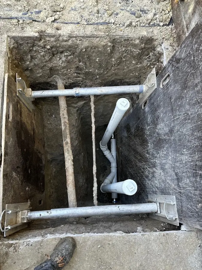 Experienced plumber completing Drain Cleaning work in Signal Hill